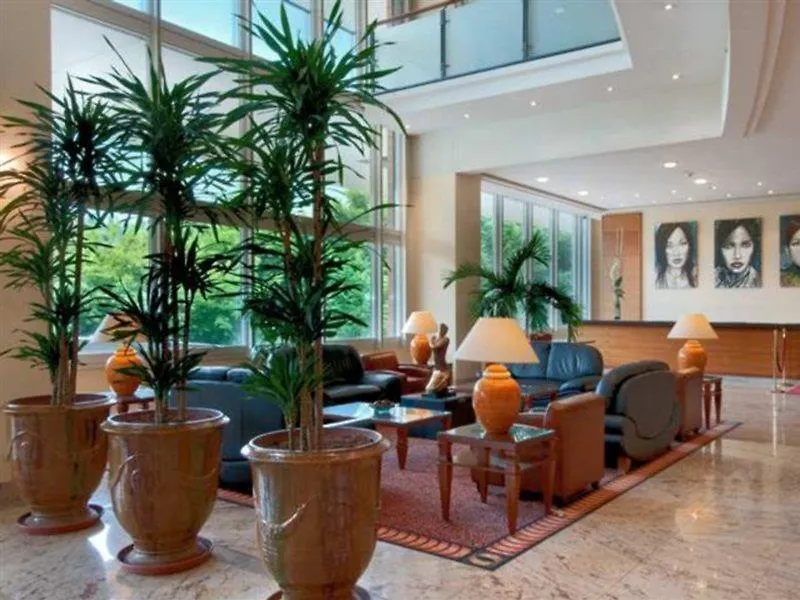 Lyon Marriott Hotel Cite Internationale 4*,
