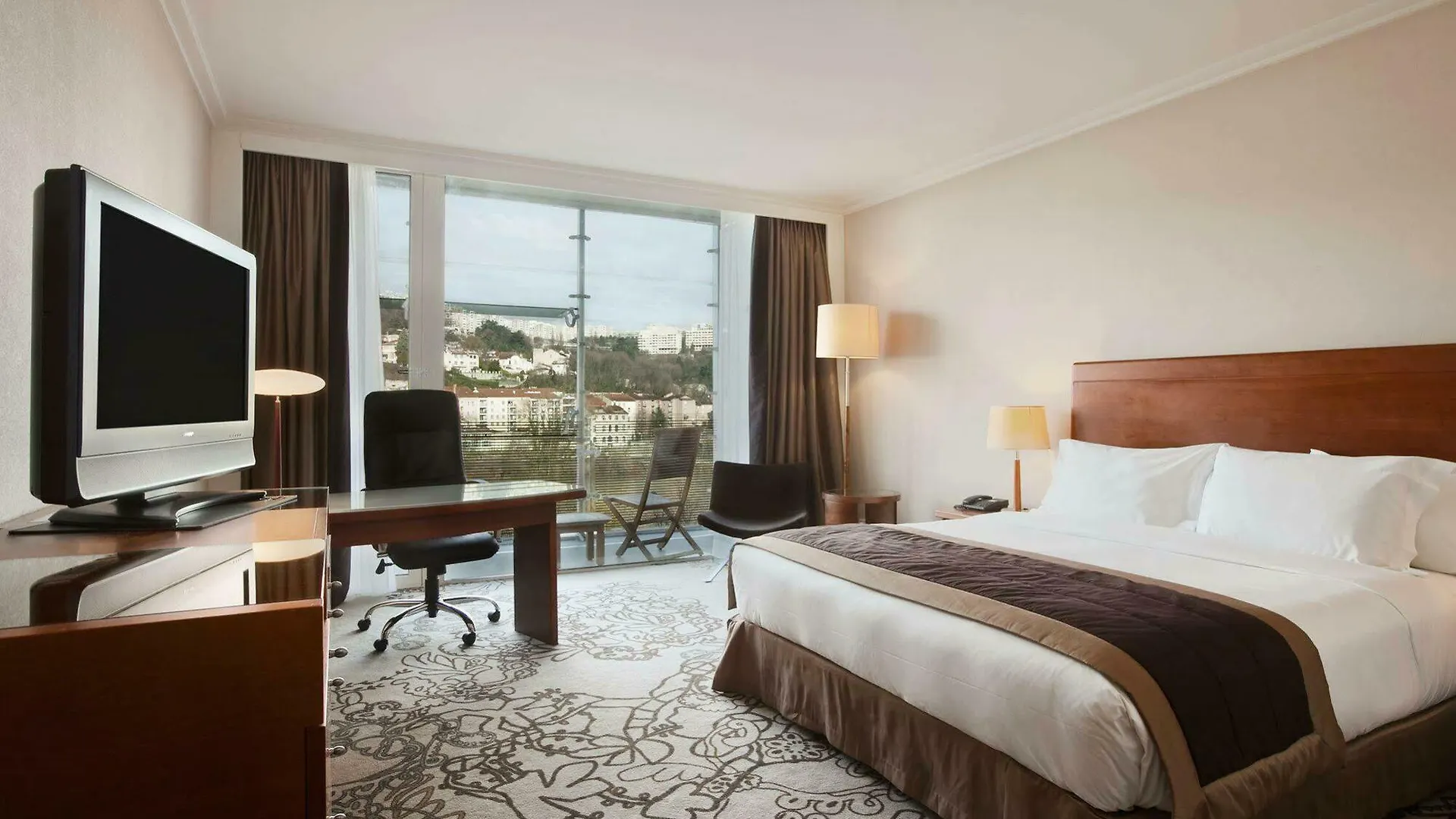 Lyon Marriott Hotel Cite Internationale 4*,
