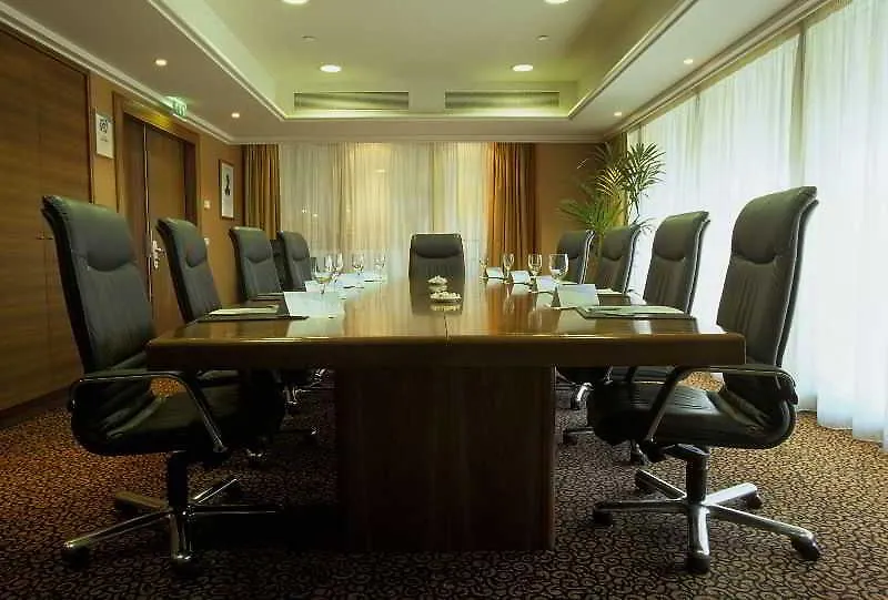 Lyon Marriott Hotel Cite Internationale 4*,  France